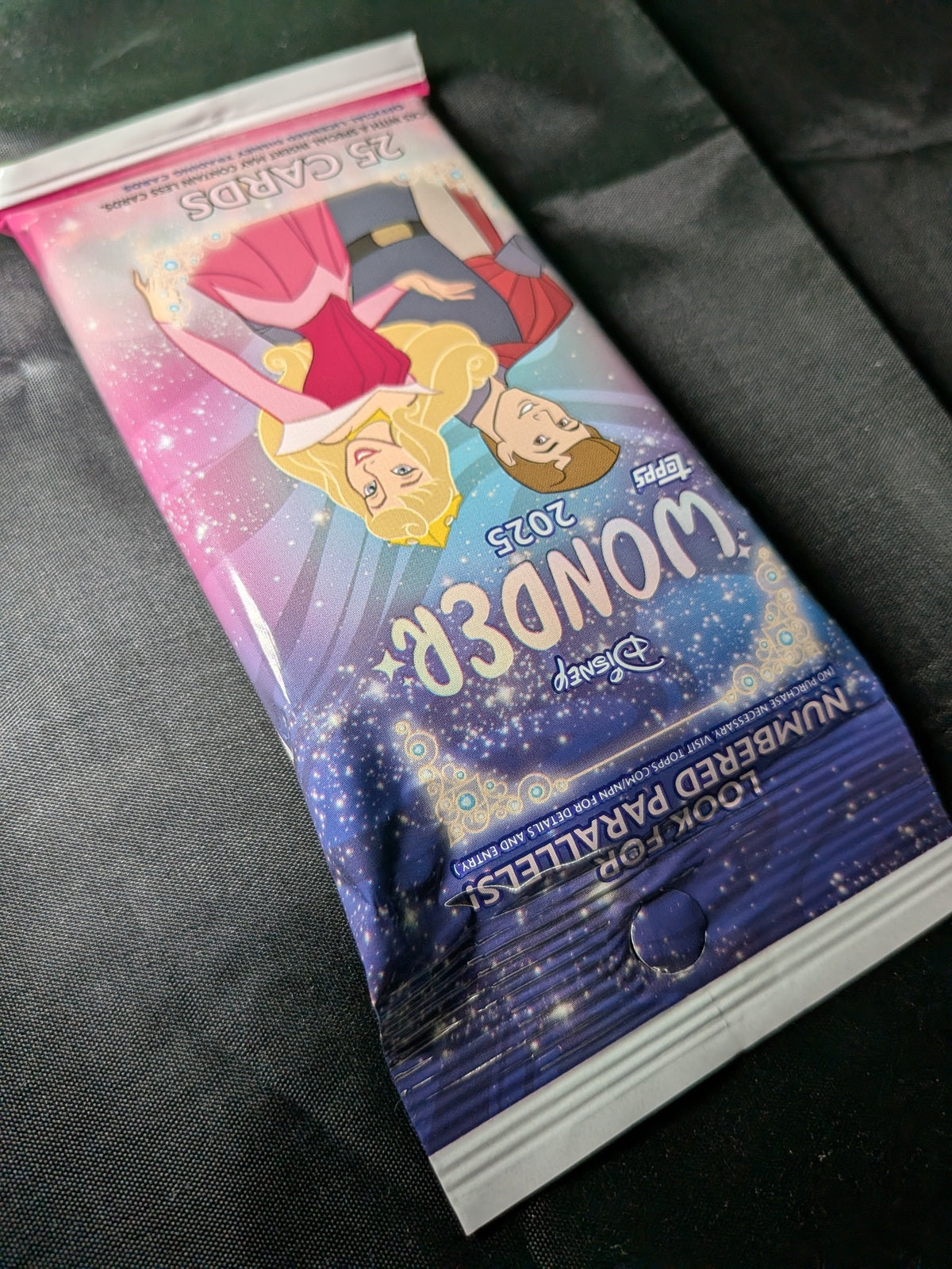 Sobre con 25 cartas Disney Wonder 2025 - TOPPS
