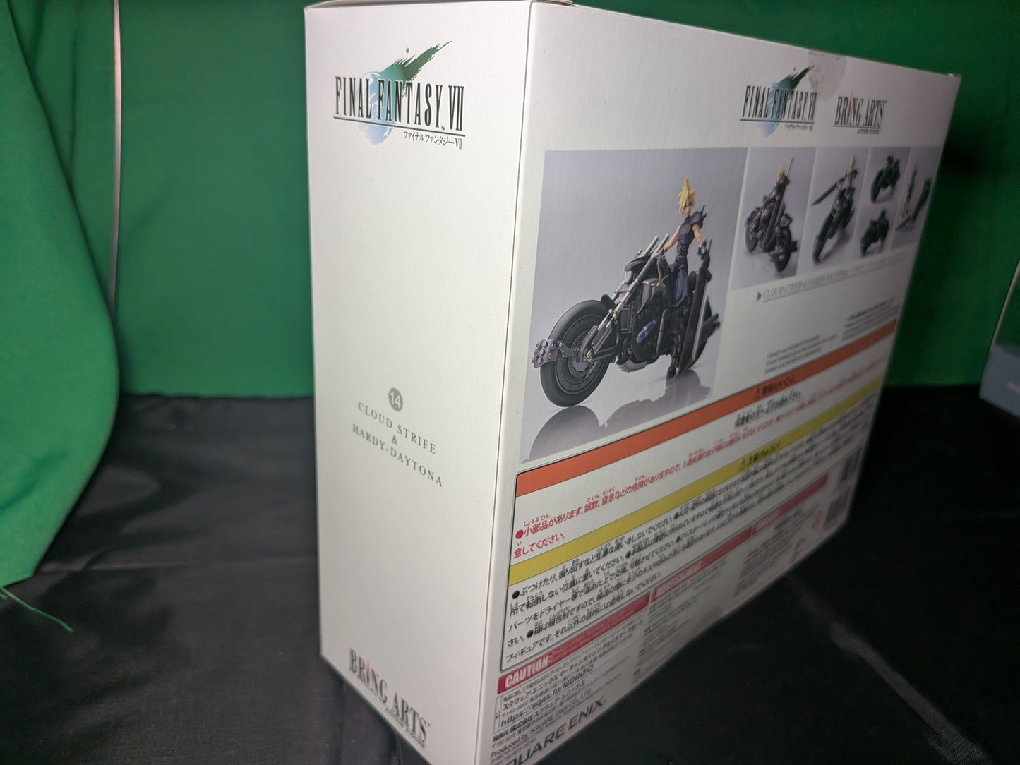 FIGURA FINAL FANTASY VII CLOUD & DAYTONA PLAY ART FIGURE