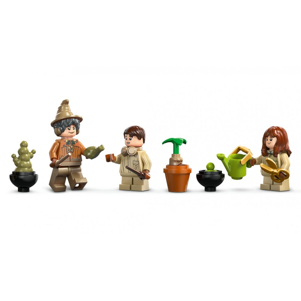 LEGO Harry Potter - Hogwarts Castle: Herbology Class - 76445